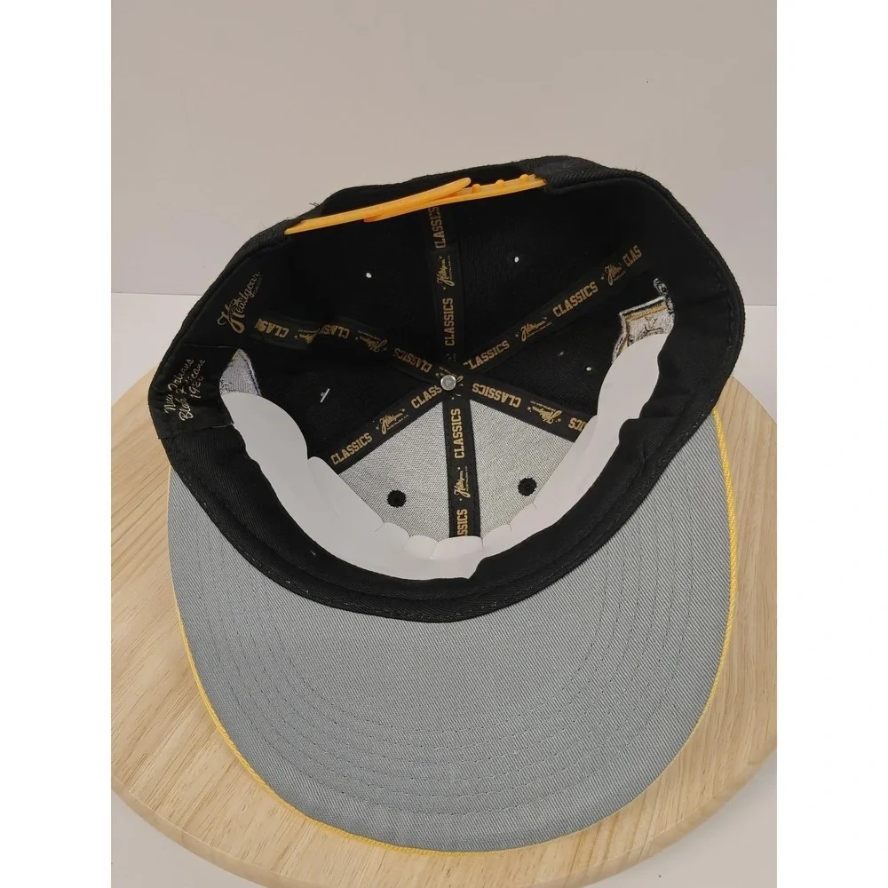 Headgear Classics New Orleans Black Pelicans 1926 Youth Snapback Hat Black Gold